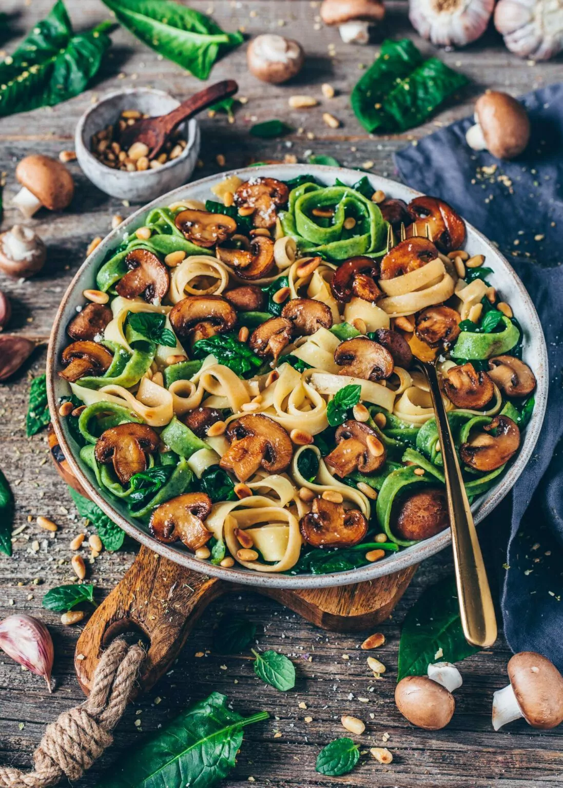 Homemade Vegan Pasta Recipe (Eggless Pasta Dough) Bianca Zapatka