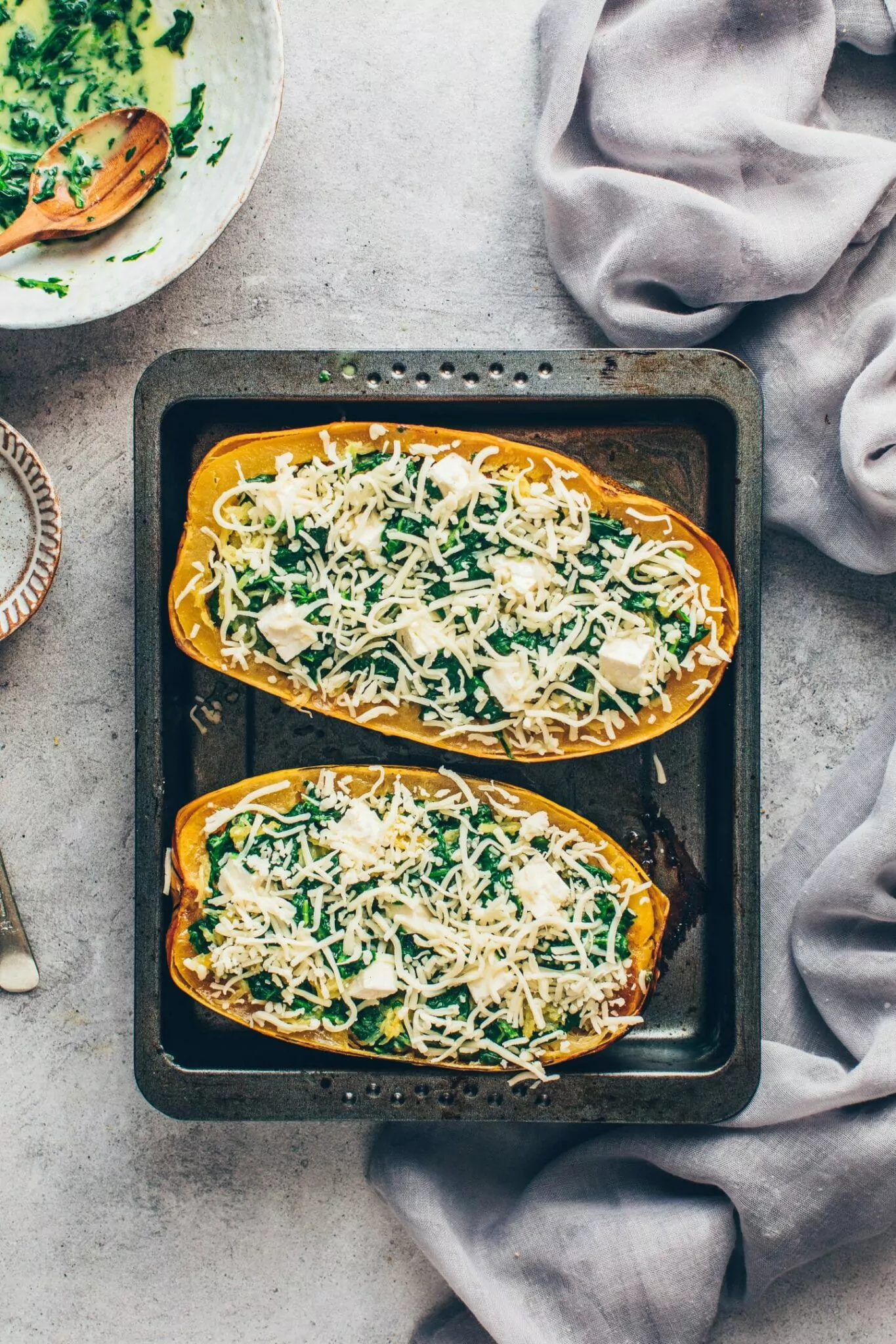 Spaghetti-Kürbis mit Spinat und Feta | Vegan - Bianca Zapatka | Rezepte Spaghetti-Kürbis mit Spinat und Feta | Vegan - Bianca Zapatka | Rezepte