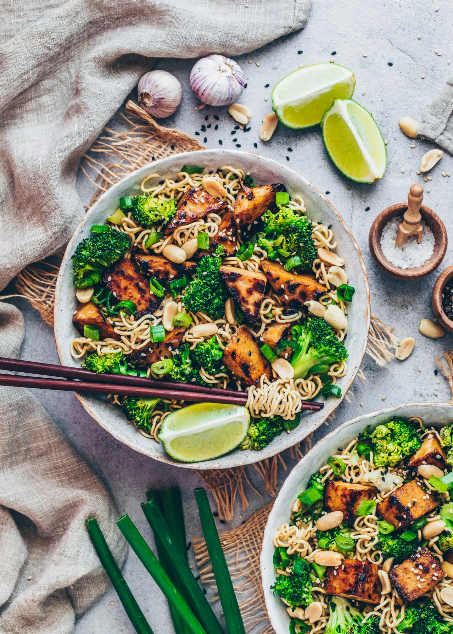 Gebratene Nudeln mit Brokkoli und Tempeh (Nudelpfanne) - Bianca Zapatka ...