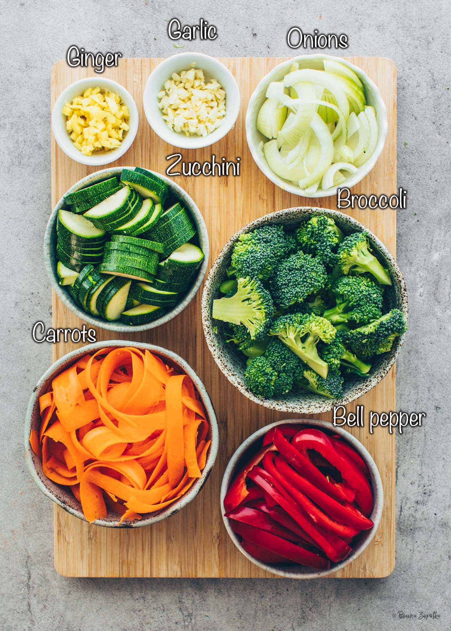 Yellow Vegetable Curry with Chickpeas (Vegan Thai Curry) Bianca Zapatka Recipes