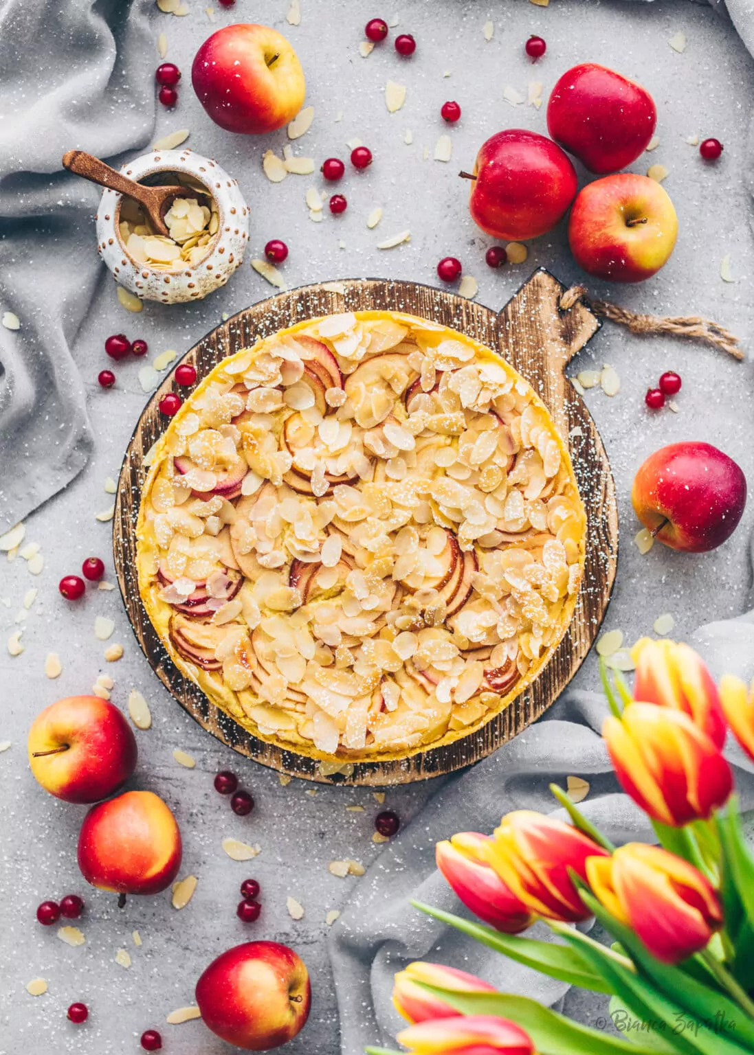 Apfelkuchen ohne Boden | Schneller Apfel-Pudding-Kuchen (Vegan ...