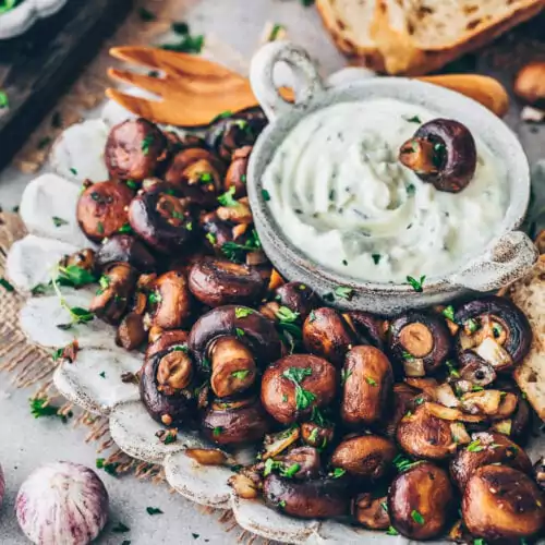 Sautéed Mushrooms with Onions and Garlic Sauce - Bianca Zapatka | Recipes