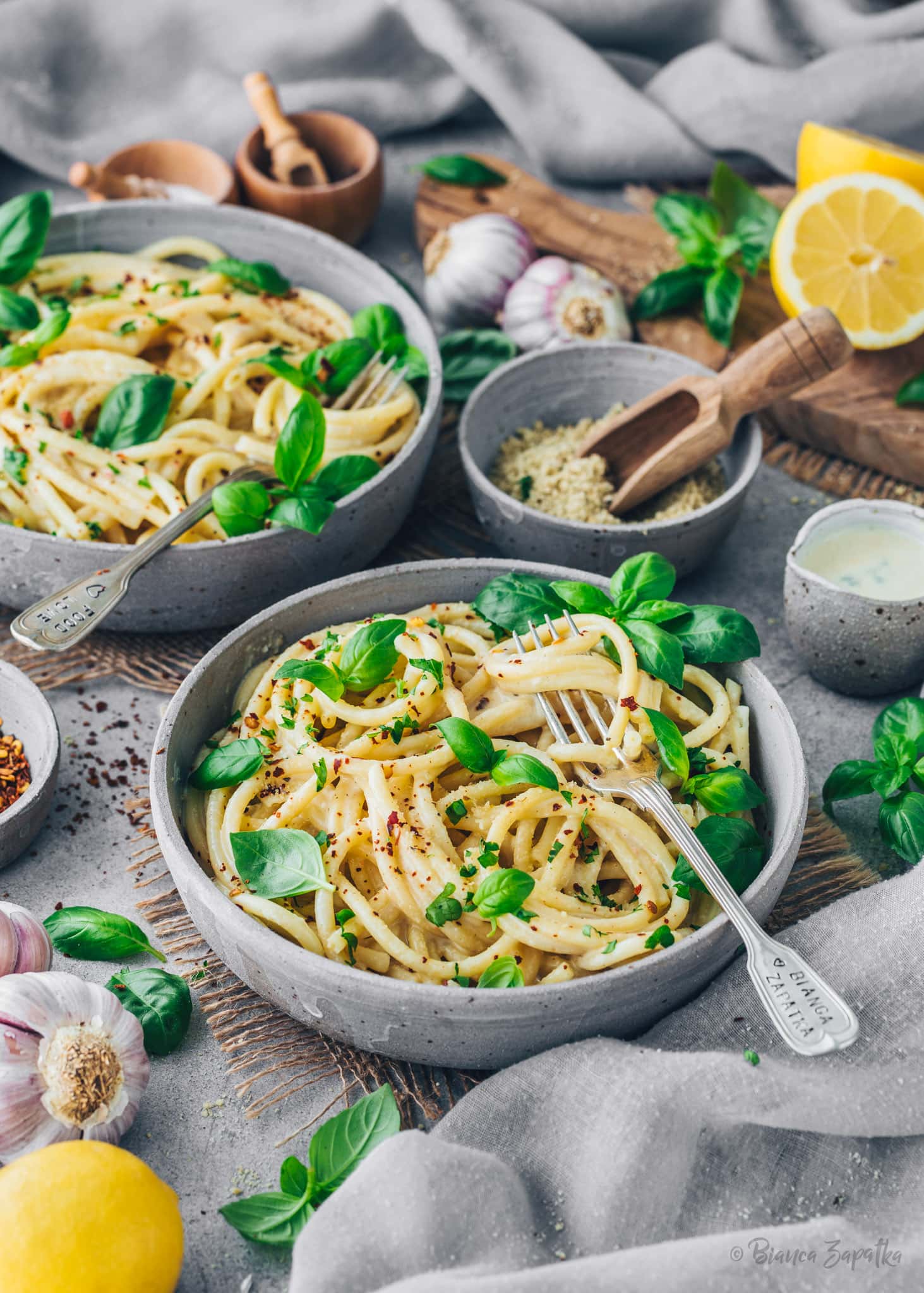 Knoblauch-Pasta (Cremige Aglio e Olio) - Bianca Zapatka | Rezepte