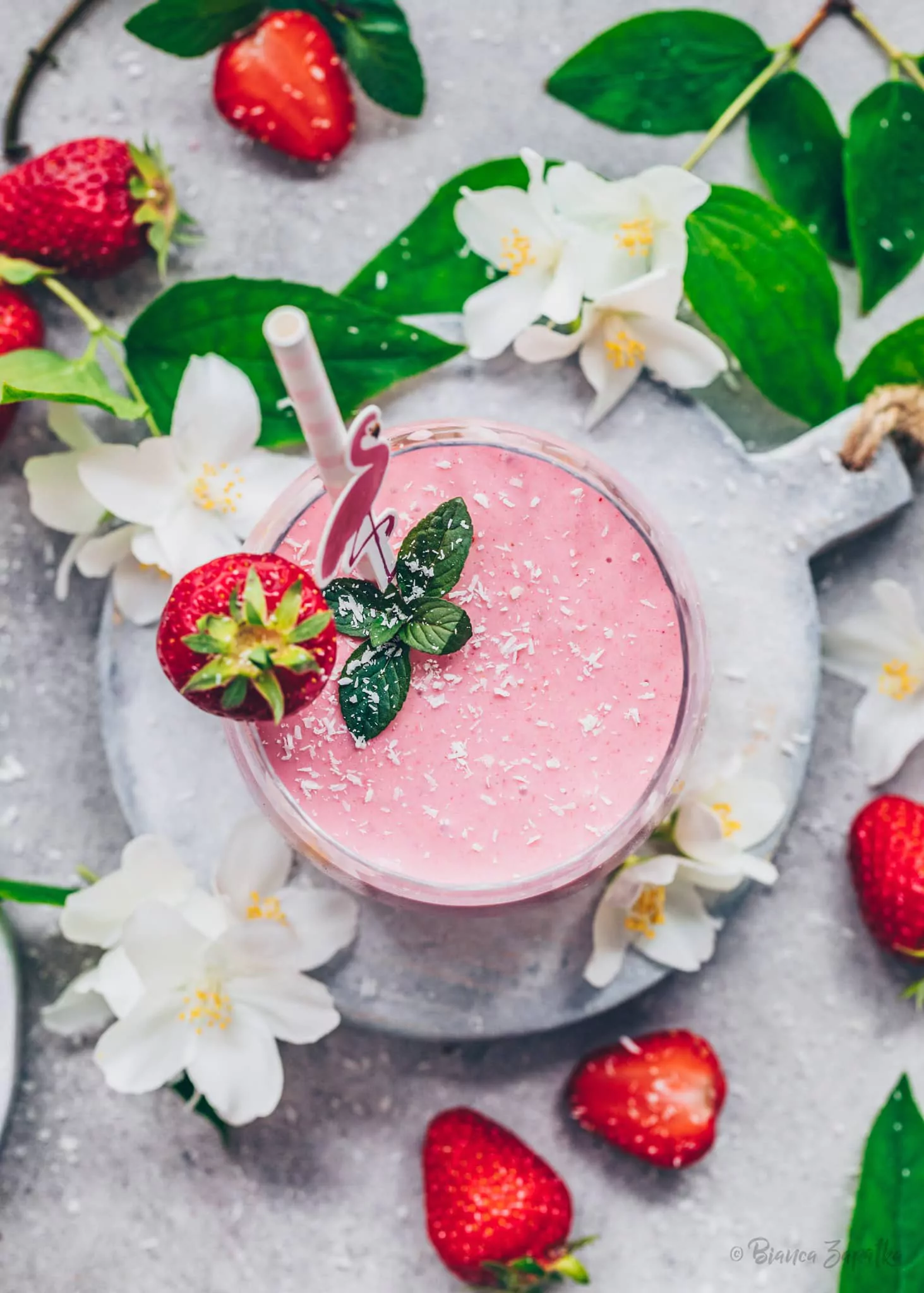 Erdbeer-Bananen-Smoothie Rezept (Einfach, Gesund, Vegan) - Bianca ... Erdbeer-Bananen-Smoothie Rezept (Einfach, Gesund, Vegan) - Bianca ...