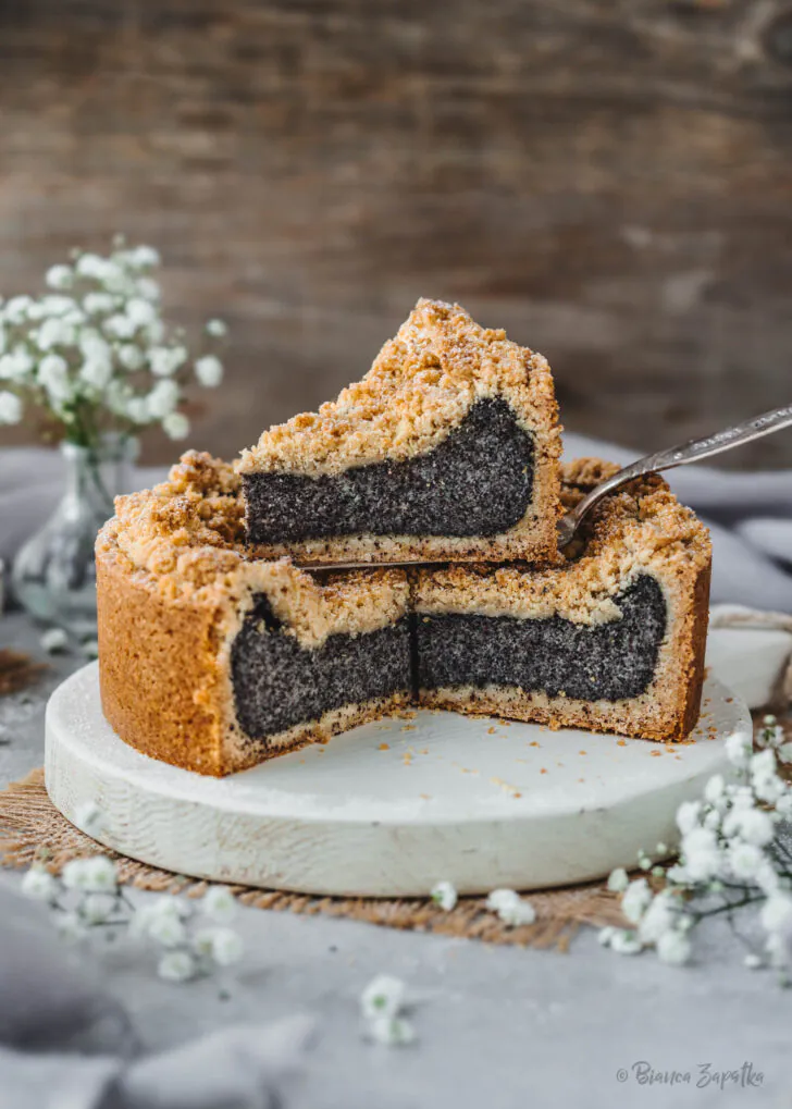 German Poppy Seed Crumble Cake (Vegan)